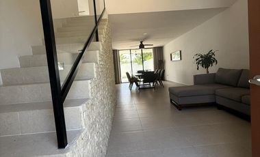 CASA EN VENTA MERIDA, CONKAL, PRIVADA BOTANICO, AMUEBLADA, ENTREGA INMEDIATA.
