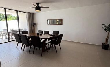 CASA EN VENTA MERIDA, CONKAL, PRIVADA BOTANICO, AMUEBLADA, ENTREGA INMEDIATA.