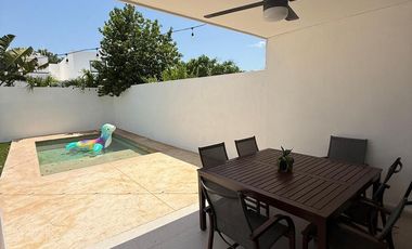 CASA EN VENTA MERIDA, CONKAL, PRIVADA BOTANICO, AMUEBLADA, ENTREGA INMEDIATA.