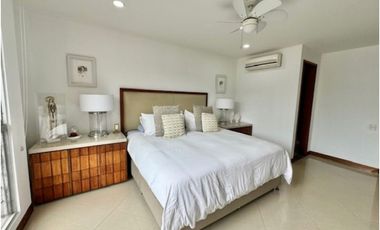 APARTAMENTO CON VISTA A LA CIUDAD Y AMPLIOS ESPACIOS