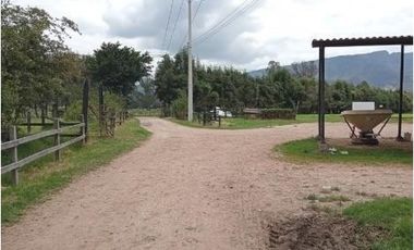 FINCA SE VENDE SOPO CUNDINAMARCA