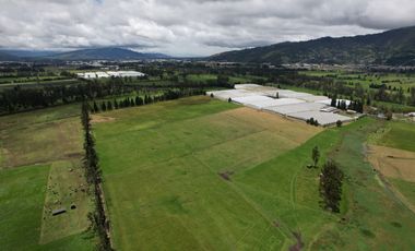 FINCA SE VENDE SOPO CUNDINAMARCA