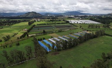 FINCA SE VENDE SOPO CUNDINAMARCA