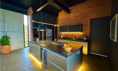 Casa campestre con una vista panorámica espectacular