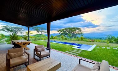 Casa campestre con una vista panorámica espectacular