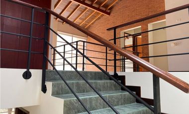 Casa en renta Sabaneta, sector parte baja.