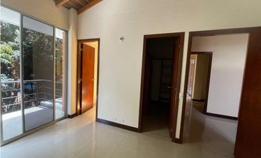 Casa en renta Sabaneta, sector parte baja.