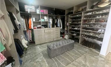 En venta hermosa casa amplia en conjunto residencial