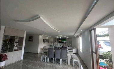 En venta hermosa casa amplia en conjunto residencial
