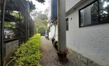 Alquiler Casa Comercial  Poblado inter. 9508876 DL