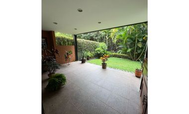 Casa en Arriendo en Envigado sector Loma del Chocho