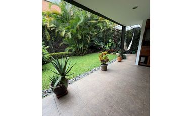 Casa en Arriendo en Envigado sector Loma del Chocho