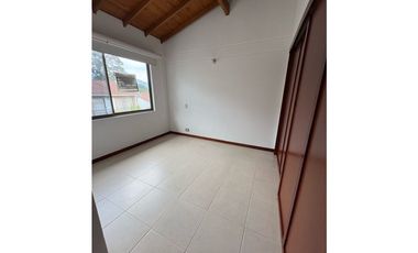 Casa en Arriendo en Envigado sector Loma del Chocho