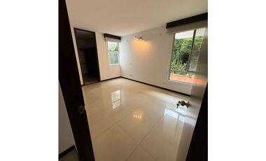 SE ARRIENDA APARTAMENTO EN CAÑAGORDAS CALI 3 HABITACIONES