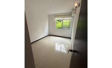 SE ARRIENDA APARTAMENTO EN CAÑAGORDAS CALI 3 HABITACIONES