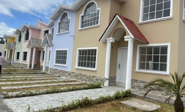 CASA EN VENTA CALDERON
