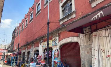 Edificio en Venta en el Centro Histórico – Zona de Alta Actividad Comercial