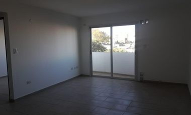 AMPLIO DEPARTAMETO EN SAN VICENTE.- ZONA CENTRICA!!!