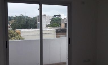 AMPLIO DEPARTAMETO EN SAN VICENTE.- ZONA CENTRICA!!!