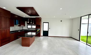 CASA EN VENTA EQUIPADA EN TEMOZON NORTE, YUCATÁN
