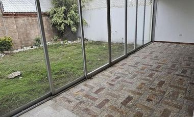 CASA EN RENTA EN LOMAS DE ANGELOPOLIS