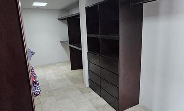 CASA EN RENTA EN LOMAS DE ANGELOPOLIS