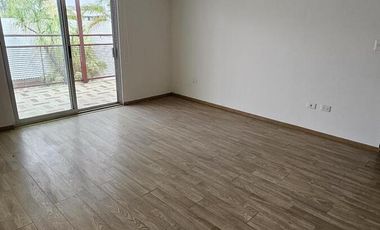 CASA EN RENTA EN LOMAS DE ANGELOPOLIS