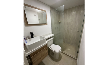 Apartamento primer piso con parqueadero-Almeria-Laureles