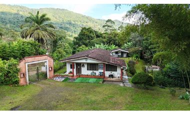 Venta Casa Campestre La Elvira (GHE)