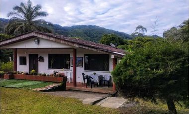 Venta Casa Campestre La Elvira (GHE)