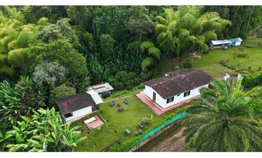 Venta Casa Campestre La Elvira (GHE)