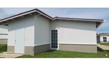 ALQUILO CASA NUEVA EN ARRAIJAN HATO MONTAÑA VERONA 2R CON LINEA BLANCA