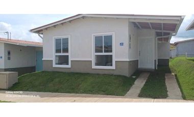 ALQUILO CASA NUEVA EN ARRAIJAN HATO MONTAÑA VERONA 2R CON LINEA BLANCA