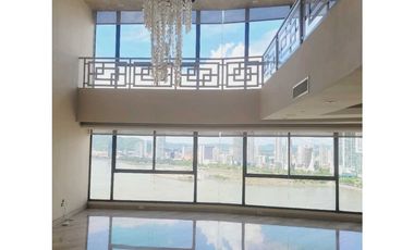 Se vende pent house en.Mar de plata