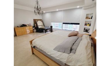 Se vende apto en.edf Mirage