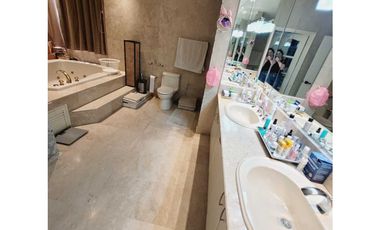 Se vende apto en.edf Mirage