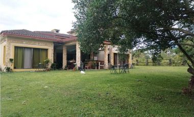 VENDO  CASA DE 1000M2 EN ALTO BOQUETE