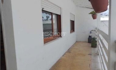 DEPARTAMENTO 2 AMBIENTES CON ENTREPISO (contra frente)