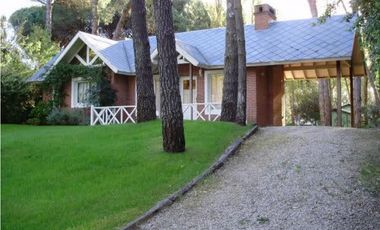Cálida propiedad en el bosque de carilo