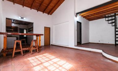 Alquiler Lanús Casa 5 ambientes Jardín Qcho Parri