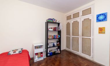 Venta de P.H. de 4 dormitorios en barrio Abasto