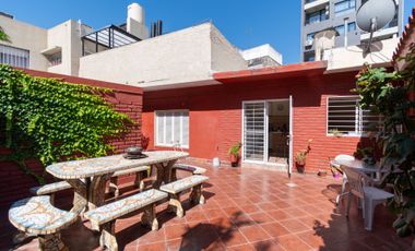 Venta de P.H. de 4 dormitorios en barrio Abasto
