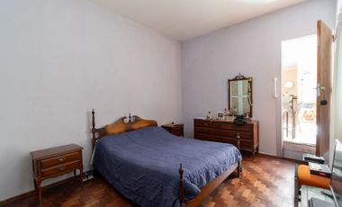 Venta de P.H. de 4 dormitorios en barrio Abasto