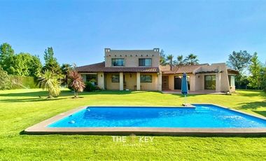 Casa en Venta en Av. Lonquén Norte - Cam. Tanguito