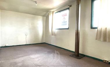 Casa en Venta en COD39233 REBAJADA EN VENTA con aptitud COMERCIAL !!! en Avenida Pedro de Valdivia