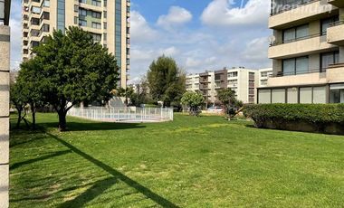 Departamento en Venta en Av. Americo Vespucio 700