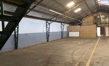 Bodega en Arriendo en Parque Industrial la Reina, ELECTRICIDAD TRIFASICA en 700 mt2 de terreno.