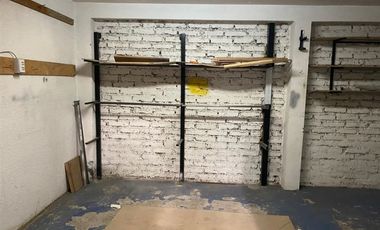 Bodega en Arriendo en Parque Industrial la Reina, ELECTRICIDAD TRIFASICA en 700 mt2 de terreno.