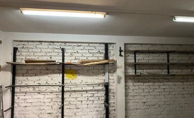 Bodega en Arriendo en Parque Industrial la Reina, ELECTRICIDAD TRIFASICA en 700 mt2 de terreno.