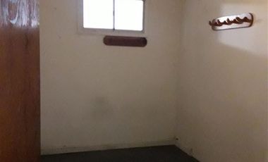 Bodega en Arriendo en Parque Industrial la Reina, ELECTRICIDAD TRIFASICA en 700 mt2 de terreno.